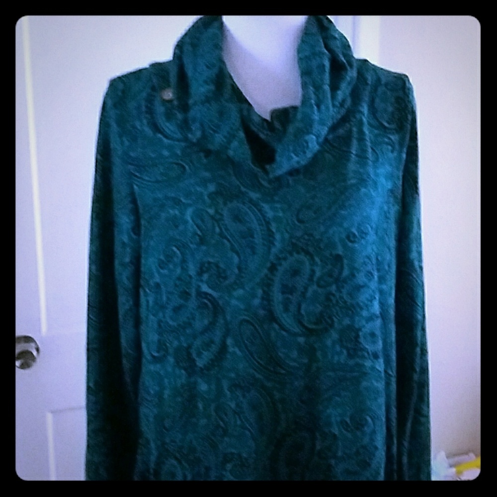 Paisley top